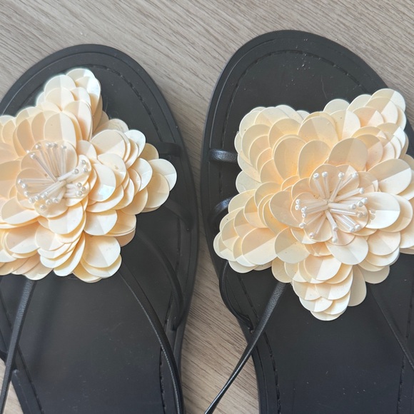Zara Black Sandals with Cream Floral Accent - Picture 5 of 6